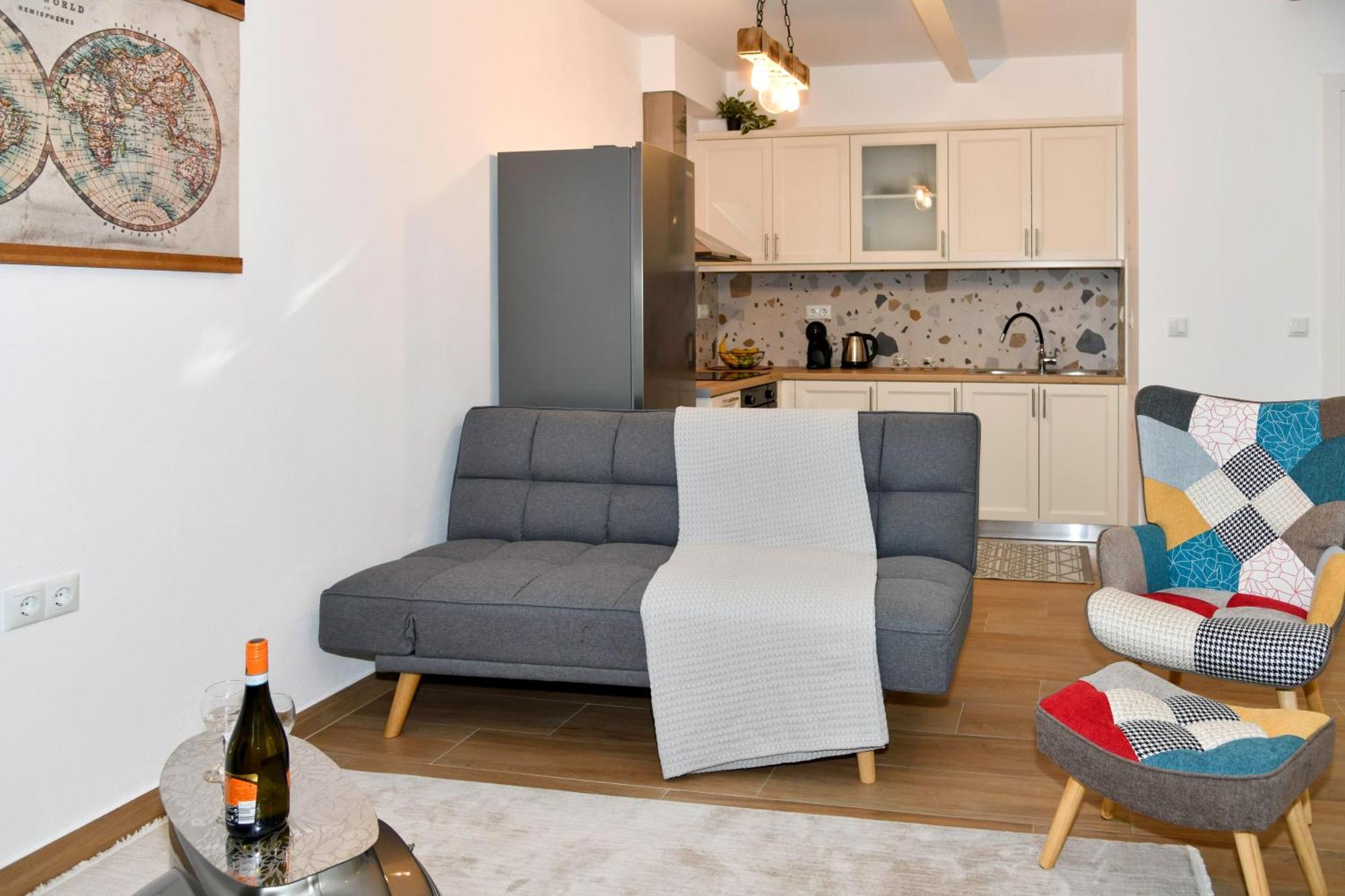 Captain Theo'S Modern Apartment Maria Lefkimmi  Bagian luar foto