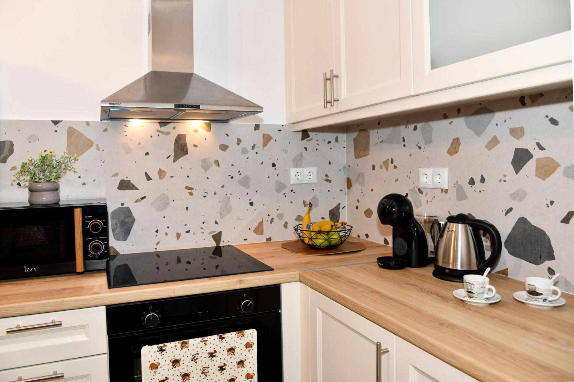 Captain Theo'S Modern Apartment Maria Lefkimmi  Bagian luar foto